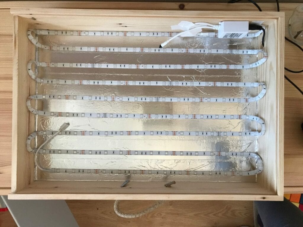 Cómo hacer una caja de luz diy Reggio Emilia 05